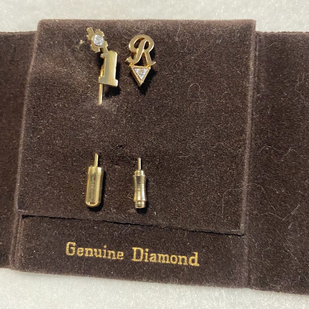 Double pin set